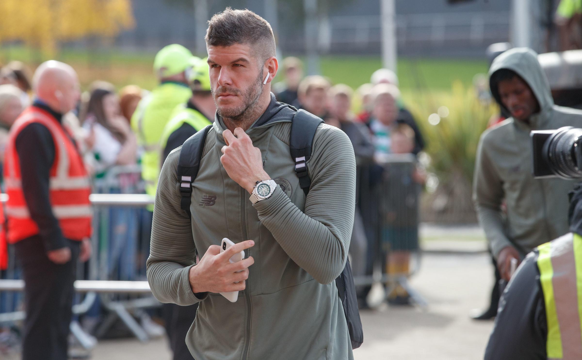 ‘Clown’ Fraser Forster should be Southampton number one, says Celtic teammate Mohamed Elyounoussi