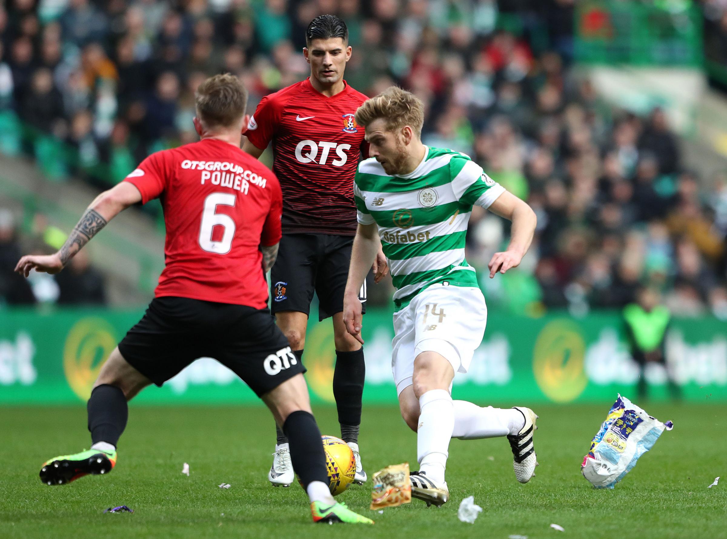 Stuart Armstrong: Celtic can still pip Bayern Munich to a last 16 Champions League spot