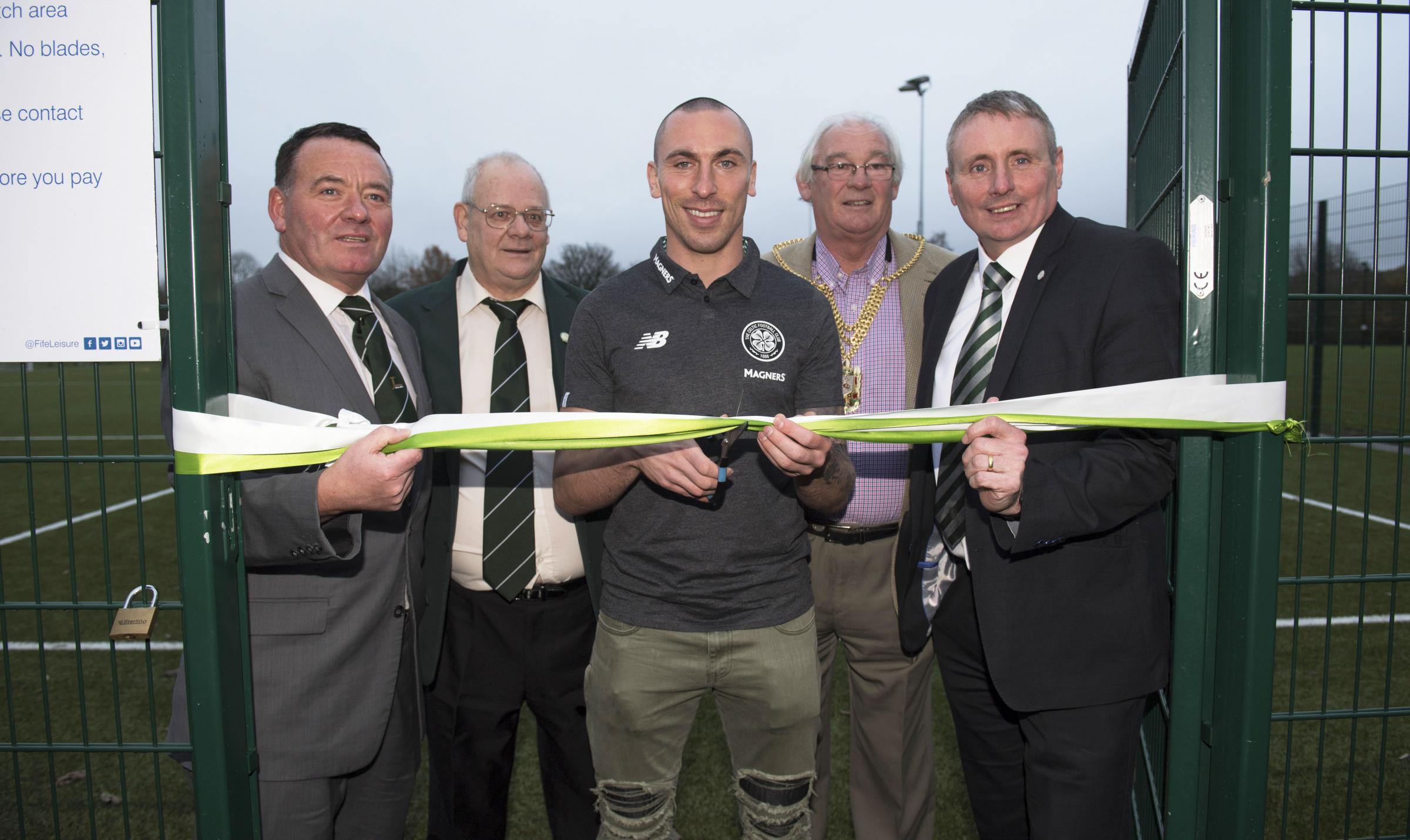 Scott Brown says Celtic win over PSG would top Scotland glory night in Parc Des Princes