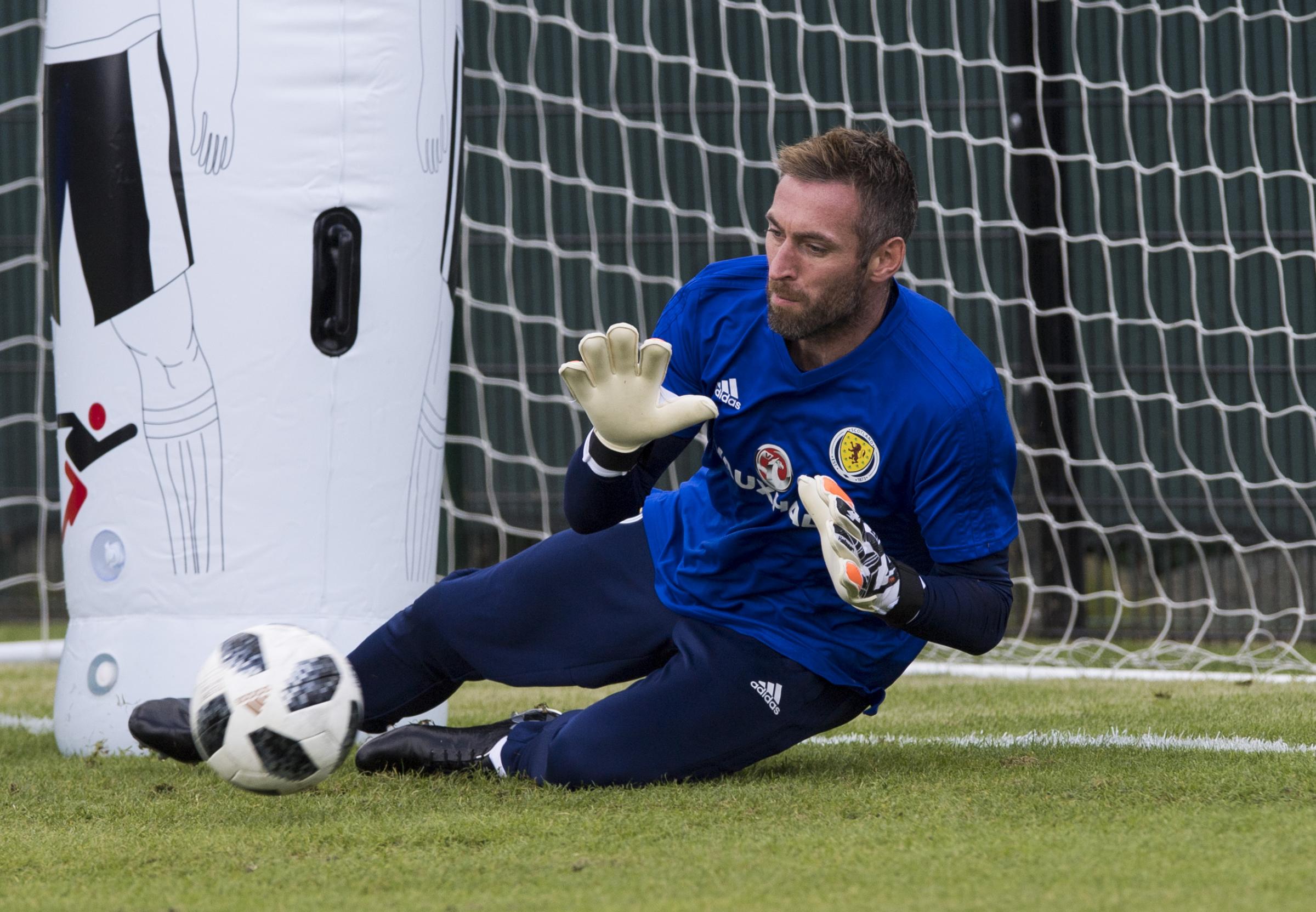 Scotland boss Alex McLeish admits choosing between Craig Gordon and Allan McGregor will be his toughest call